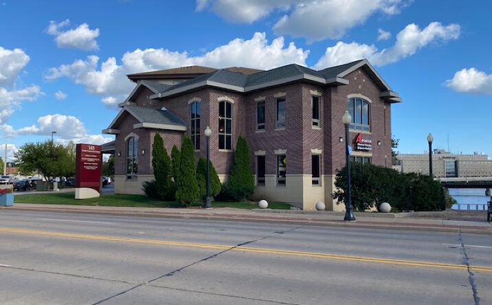 Pictures of Office property located at 145 N Commercial Street, Neenah, WI 54956 for sales - image #1