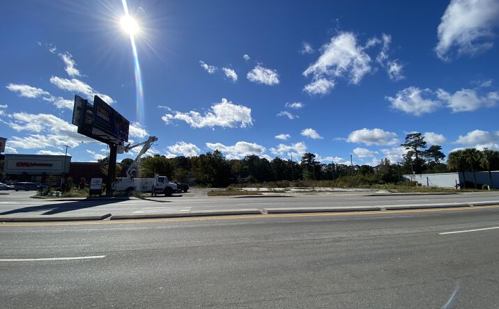 Pictures of Land property located at 1915 N Main Street, Summerville, SC 29486 for sales - image #1