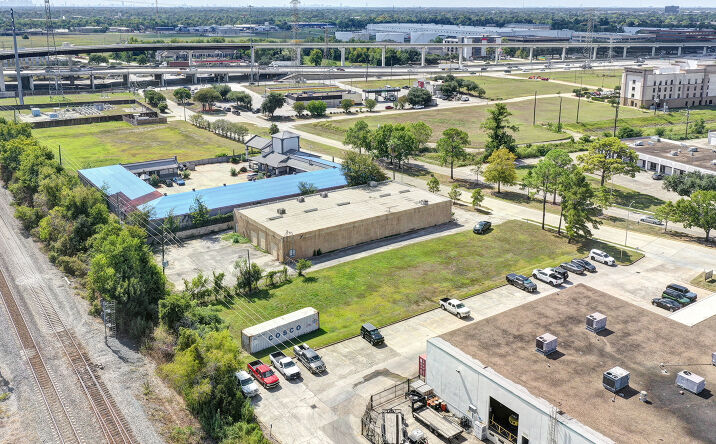 Pictures of Industrial property located at 15458 W Hardy Rd, Houston, TX 77060 for sales - image #1