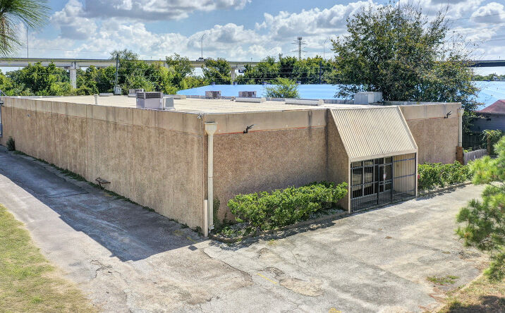 Pictures of Industrial property located at 15458 W Hardy Rd, Houston, TX 77060 for sales - image #1