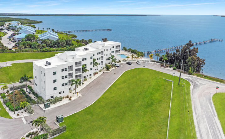 Pictures of Multifamily property located at 14550 River Beach Dr, Port Charlotte, FL 33953 for sales - image #1