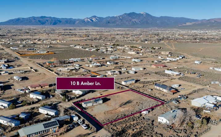 Pictures of Multifamily property located at 10B Amber Lane, Ranchos de Taos, NM 87557 for sales - image #1