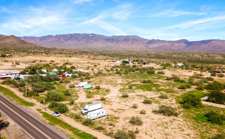 Pictures of Land, Mixed Use, Mobile Home Park, Retail property located at 22055 W Sunrise Rd., Congress, AZ 85332 for sales - image #1