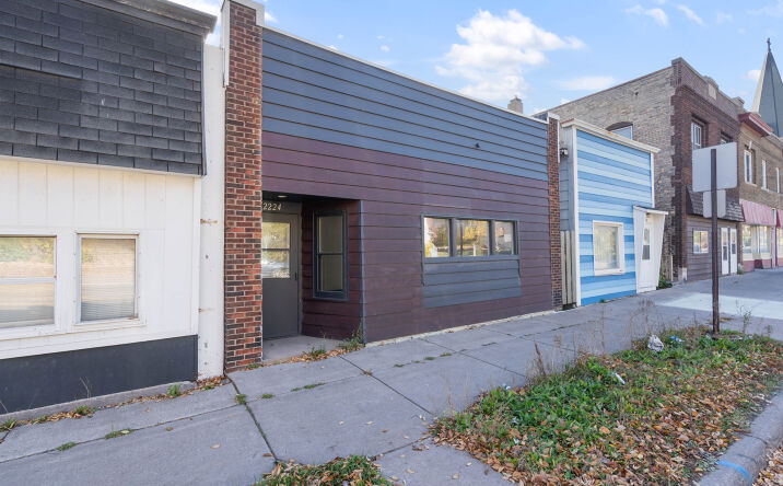 Pictures of Mixed Use, Office, Retail property located at 2224 W 3rd St, Duluth, MN 55806 for sales - image #1