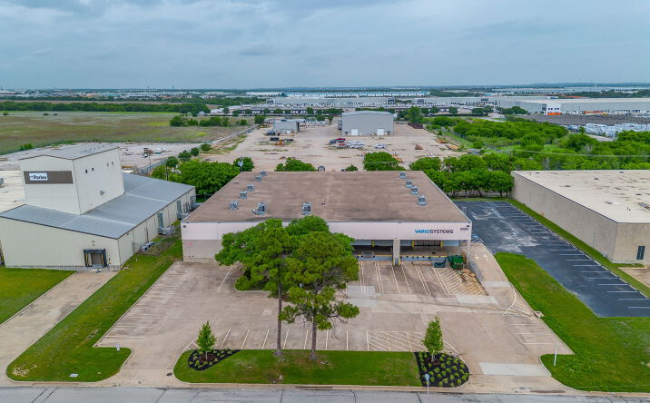 Pictures of Industrial property located at 2051 Franklin Dr, Fort Worth, TX 76106 for sales - image #1