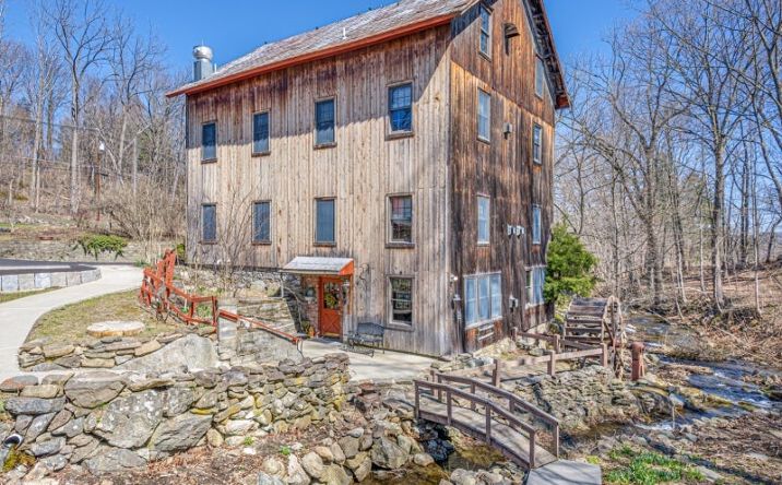 Pictures of Special Purpose property located at 1860 Rt565, Vernon Twp., NJ 07418 for sales - image #1
