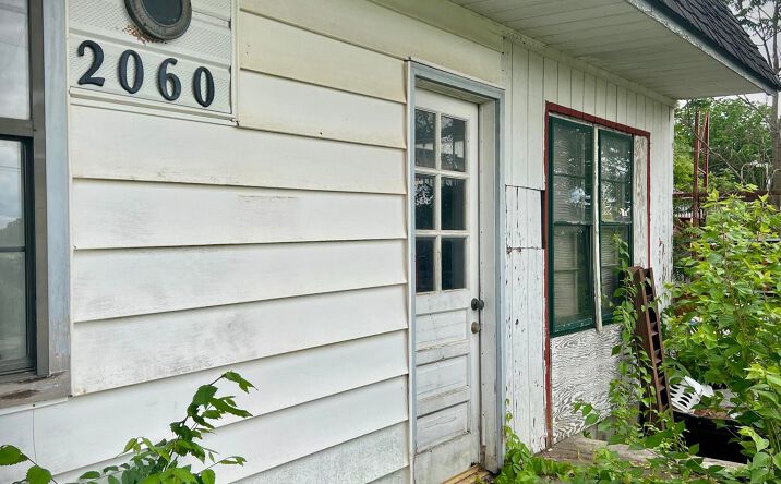 Pictures of Special Purpose property located at 2060 E Mcdaniel Street, Springfield, MO 65802 for sales - image #1