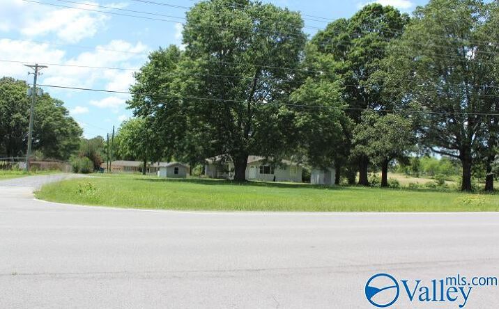 Pictures of Special Purpose property located at 8198 Brindlee Mountain Parkway, Arab, AL 35016 for sales - image #1