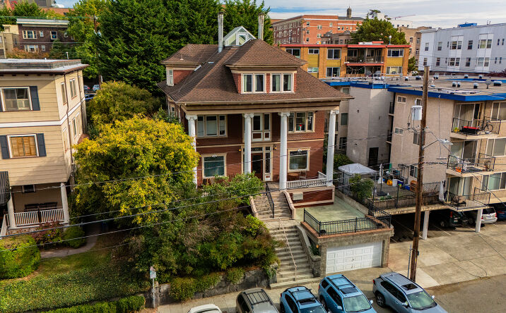 Pictures of Multifamily property located at 1712 Belmont Ave, Seattle, WA 98122 for sales - image #1