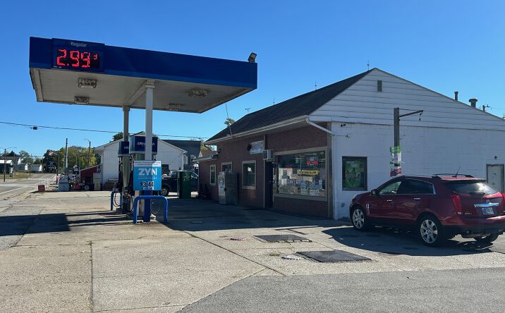 Pictures of Retail property located at 30 E crawford st, montezuma, Montezuma, IN 47862 for sales - image #1