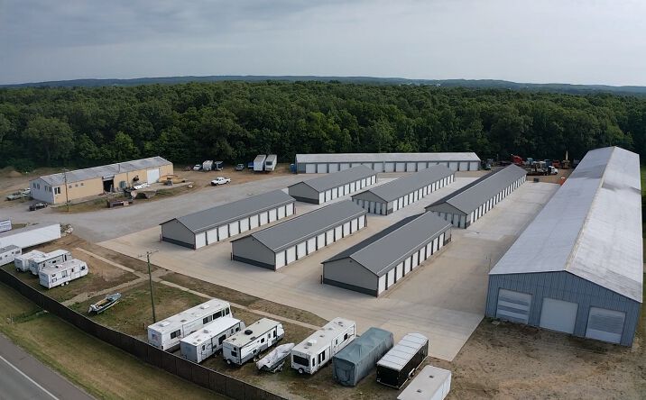 Pictures of Industrial, Mixed Use, Self Storage property located at 922 North M-37, Hastings, MI 49058, USA, Hastings, MI 49058 for sales - image #1