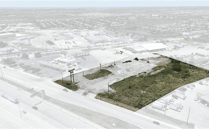 Pictures of Land property located at 8755 E Interstate Highway 10, Converse, TX 78109 for sales - image #1