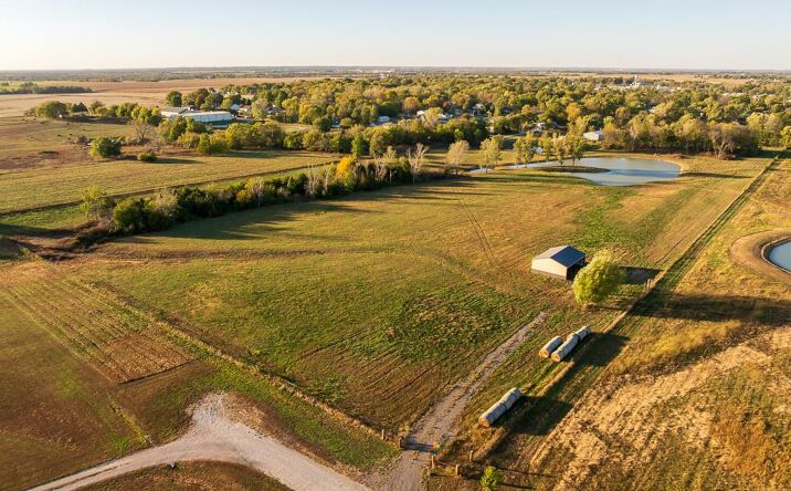 Pictures of Land property located at Tract A Walnut Street, Garden City, MO 64747 for sales - image #1