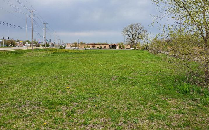 Pictures of Land property located at 18W570 W North Avenue, Villa Park, IL 60181 for sales - image #1
