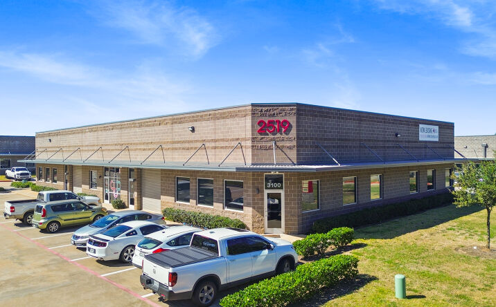 Pictures of Office property located at 2519 N. Frazier St. Building III, Conroe, TX 77303 for sales - image #1
