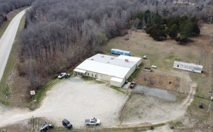 Pictures of Retail, Multifamily, Business for Sale property located at 4007 US-160, Doniphan, MO 63935 for sales - image #1