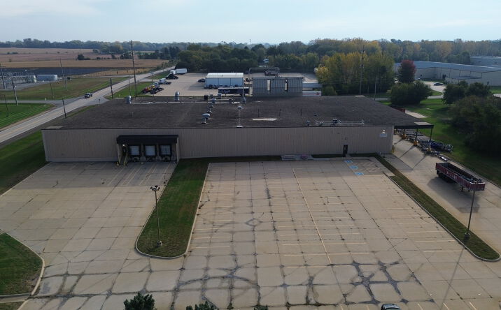 Pictures of Industrial property located at 2946 Janet Dr, Waterloo, IA 50703 for sales - image #1