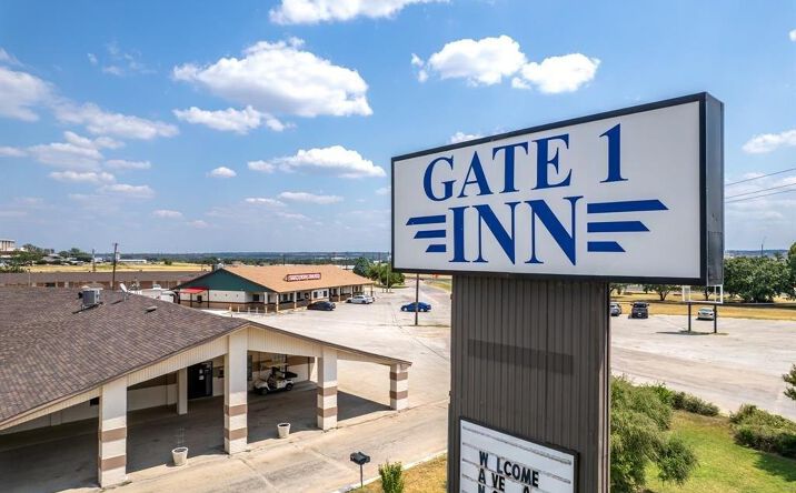 Pictures of Retail, Hospitality property located at 4410 US-377, Brownwood, TX 76801 for sales - image #1