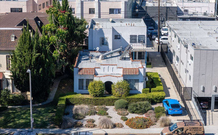 Pictures of Multifamily property located at 1459 S Wooster St, Los Angeles, CA 90035 for sales - image #1