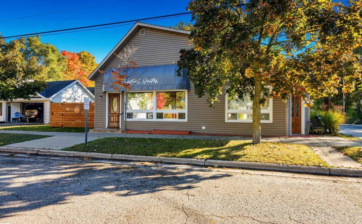 Pictures of Retail, Mixed Use property located at 709 Wadsworth St, Traverse City, MI 49684 for sales - image #1