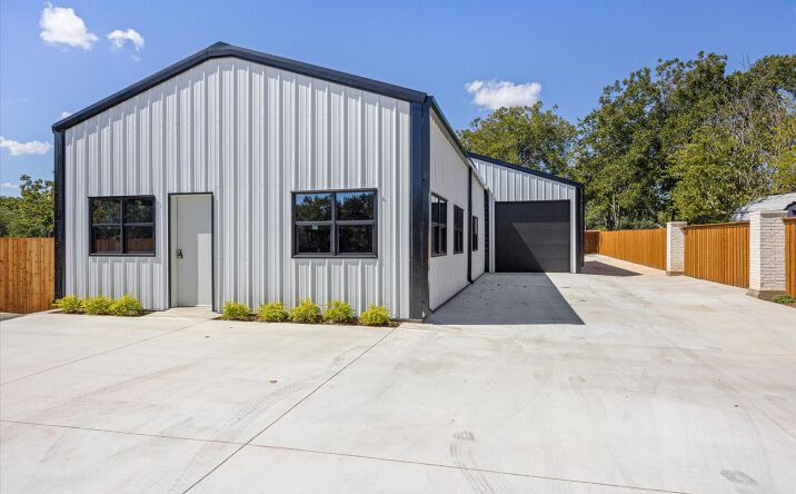 Pictures of Industrial, Mixed Use, Office property located at 619 N Crockett St, Granbury, TX 76048 for sales - image #1