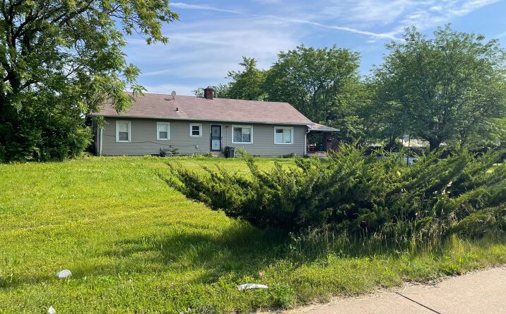 Pictures of Land property located at 134 W 30th St, Indianapolis, IN 46208 for sales - image #1