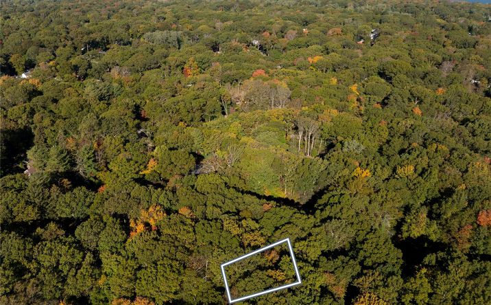 Pictures of Land property located at 18B Valley Circle, Brookhaven, NY 11764 for sales - image #1