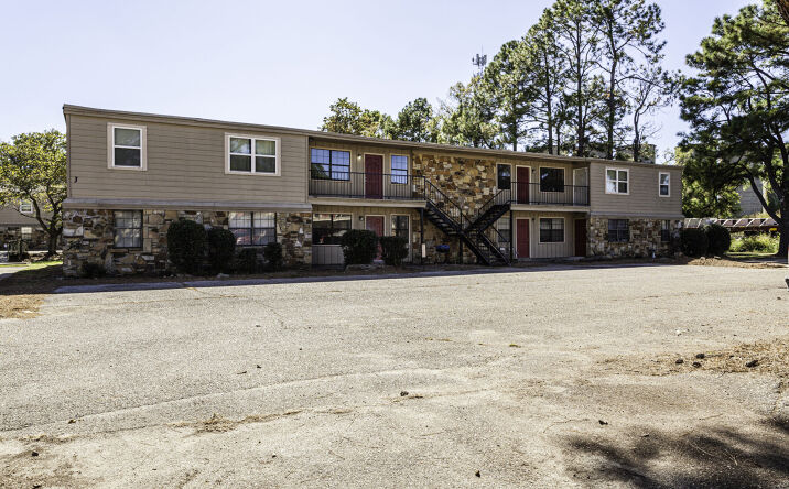 Pictures of Multifamily property located at 205 W Moultrie Dr, Blytheville, AR 72315 for sales - image #1