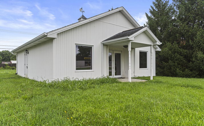 Pictures of Office, Retail property located at 307 N Armstrong St., Crothersville, IN 47229 for sales - image #1