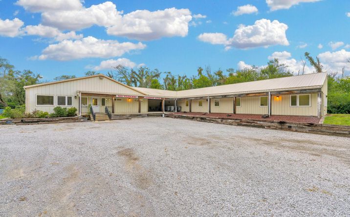 Pictures of Office property located at 1326 E 79th St S, Haysville, KS 67060 for sales - image #1