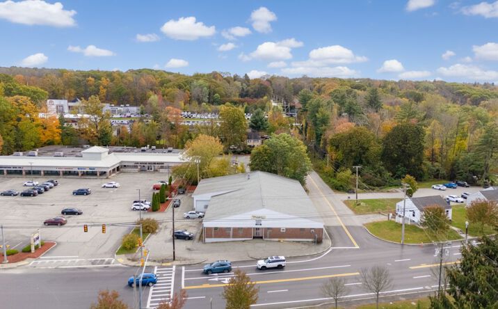 Pictures of Retail property located at 773 Southbridge St, Auburn, MA 01501 for sales - image #1