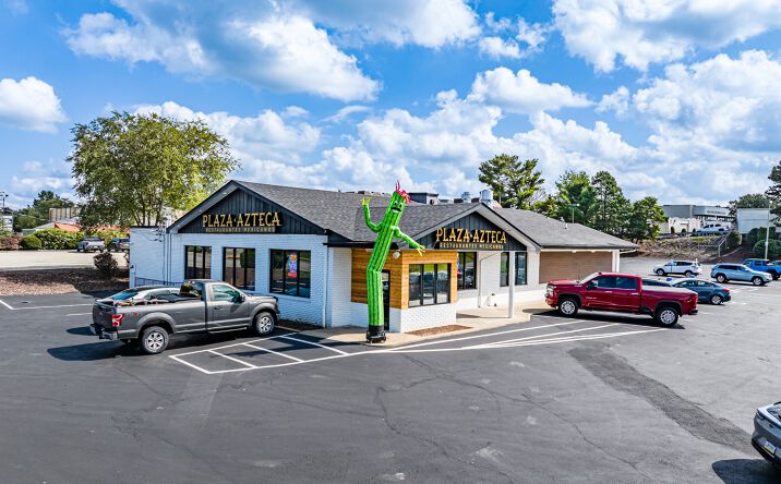 Pictures of Retail property located at 4310 Northern Pike, Monroeville, PA 15146 for sales - image #1