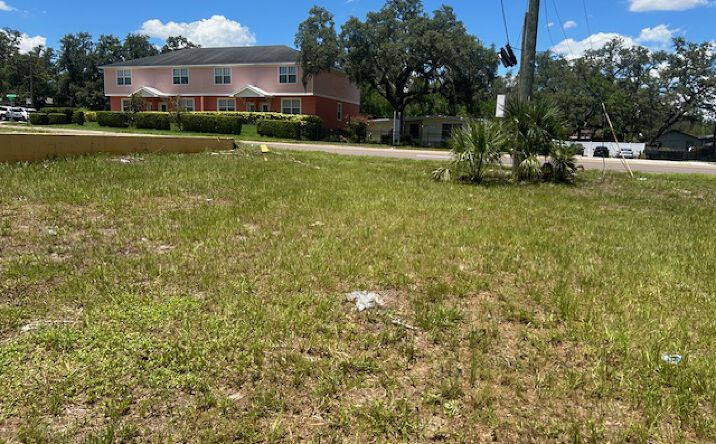 Pictures of Land property located at 1904-1906 W Busch Blvd, Tampa, FL 33612 for sales - image #1