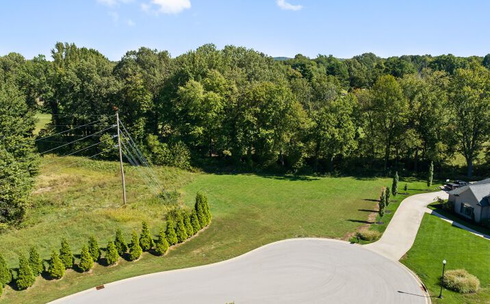 Pictures of Land property located at 4965 Creek Valley Ct, Owensboro, KY 42303 for sales - image #1