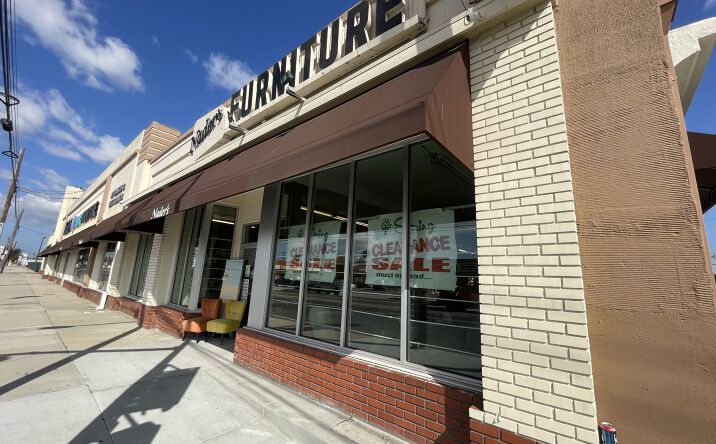 Pictures of Retail property located at 2201 Marine Ave, Gardena, CA 90249 for sales - image #1