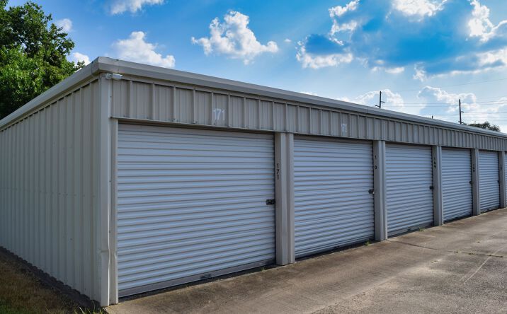Pictures of Self Storage property located at 50 N 13th St, Beaumont, TX 77702 for sales - image #1