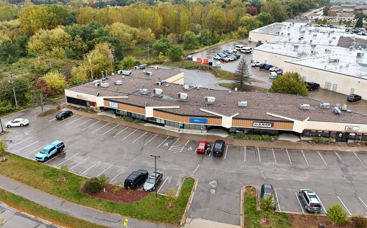 Pictures of Mixed Use, Office property located at 1850 Weir Dr, Woodbury, MN 55125 for sales - image #1
