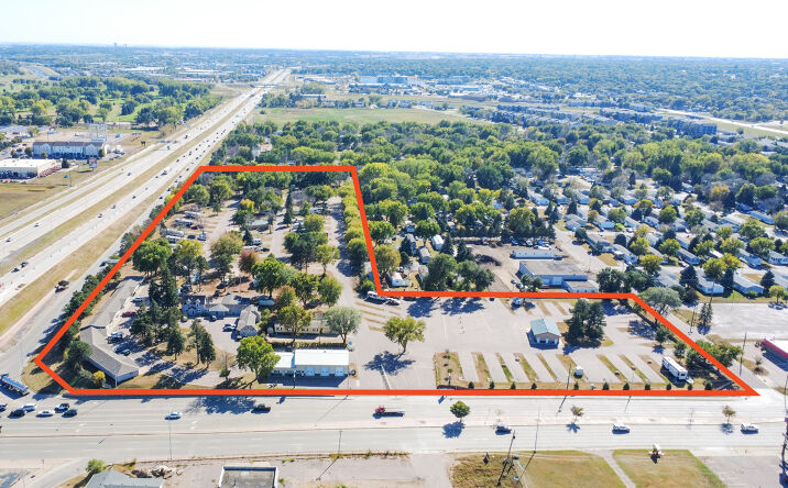 Pictures of Land property located at 4501 W 12th St, Sioux Falls, SD 57106 for sales - image #1