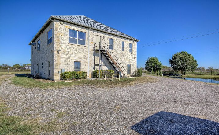 Pictures of Office property located at 8475 County Road 156, Kaufman, TX 75142 for sales - image #1