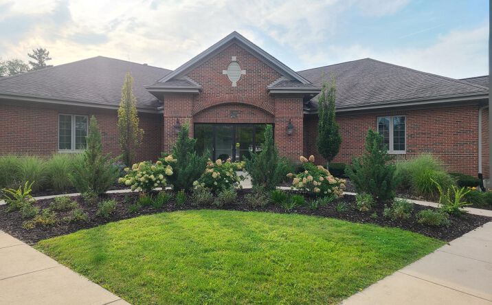Pictures of Office property located at 6845-6847 Kingery Hwy, Willowbrook, IL 60515 for sales - image #1