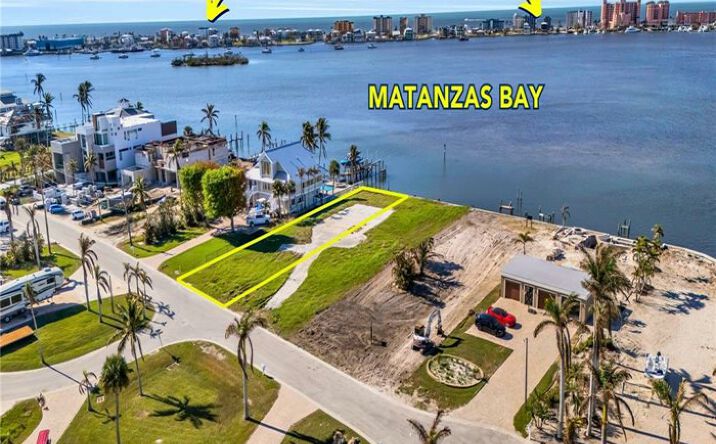 Pictures of Land property located at 926 San Carlos Dr, Fort Myers Beach, FL 33931 for sales - image #1