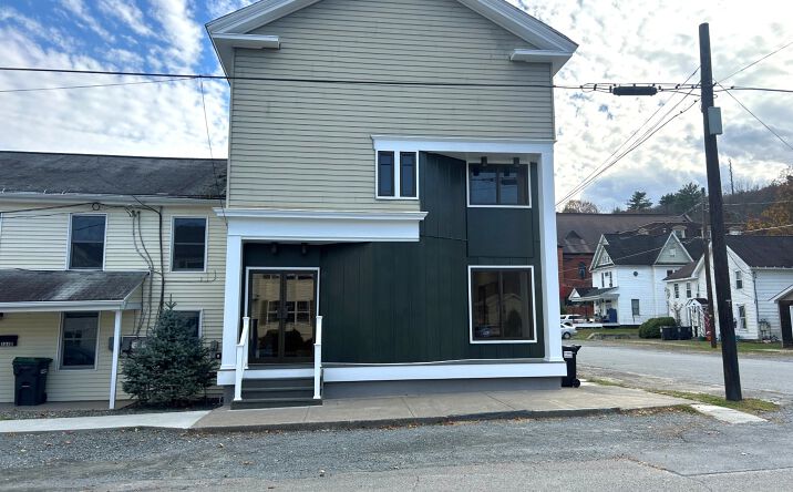 Pictures of Special Purpose property located at 300 Keystone Street, Hawley, PA 18428 for sales - image #1
