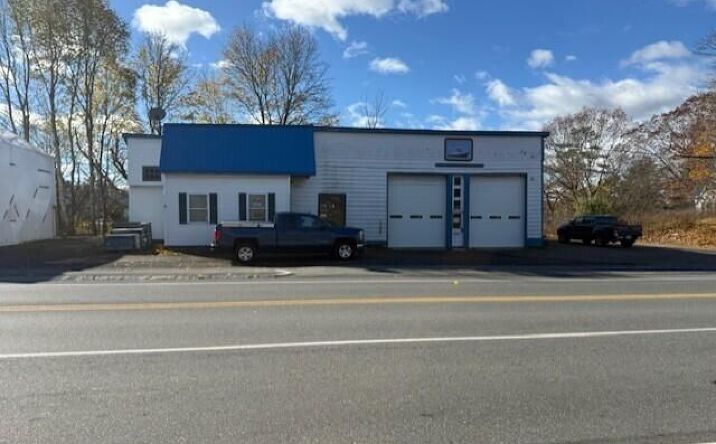 Pictures of Retail property located at 2 Atlantic Highway, Thomaston, ME 04861 for sales - image #1