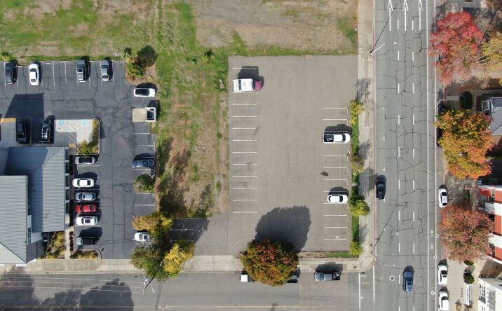 Pictures of Land property located at 2032 Pine St, Redding, CA 96001 for sales - image #1
