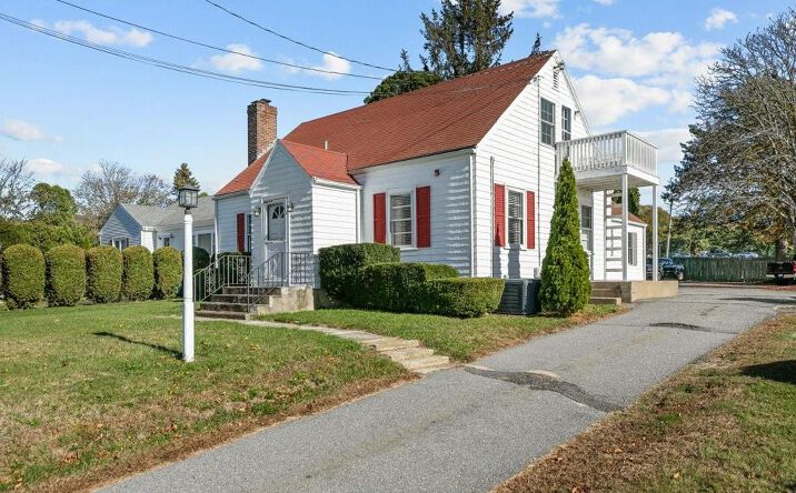Pictures of Office, Mixed Use, Land, Retail, Multifamily property located at 74 Valley Road, Middletown, RI 02842 for sales - image #1