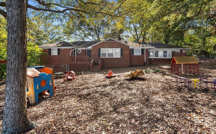 Pictures of Business for Sale, Office property located at 957 Astor Avenue, Forest Park, GA 30297 for sales - image #1
