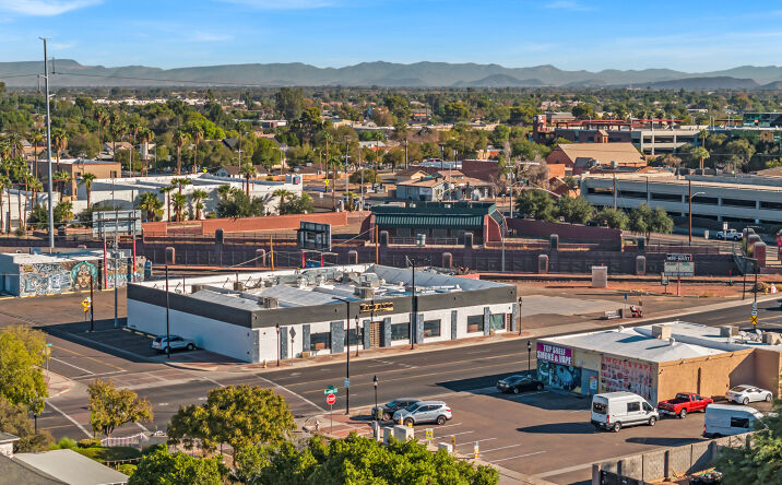 Pictures of Retail property located at 5912 W Glendale Ave, Glendale, AZ 85301 for sales - image #1