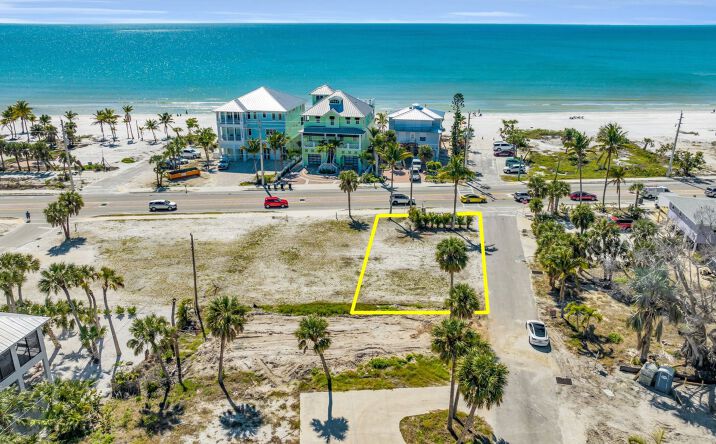 Pictures of Land property located at 96 Hercules Dr, Fort Myers Beach, FL 33931 for sales - image #1