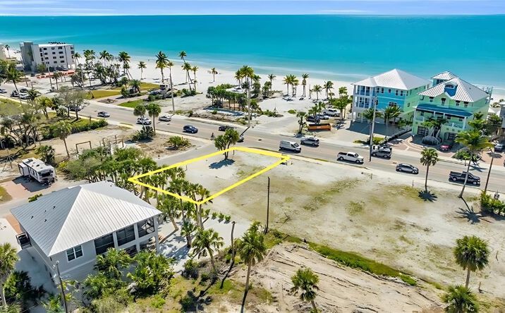 Pictures of Land property located at 111 Coconut Dr, Fort Myers Beach, FL 33931 for sales - image #1