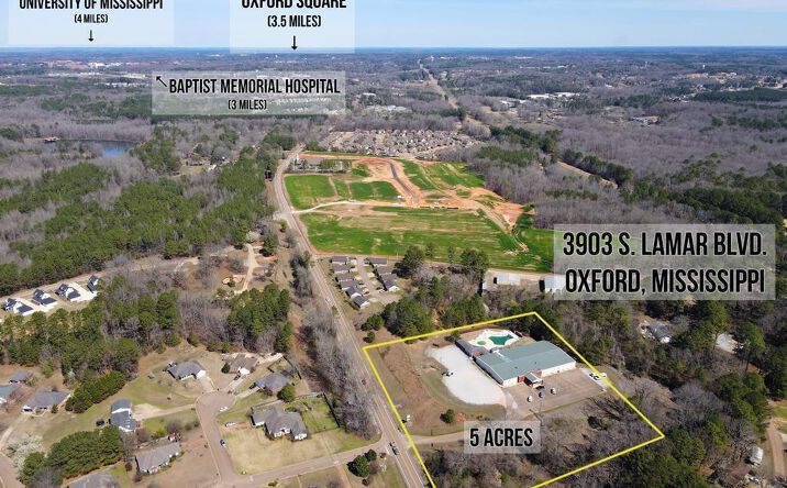Pictures of Retail property located at 3903 S Lamar Blvd, Oxford, MS 38655 for sales - image #1
